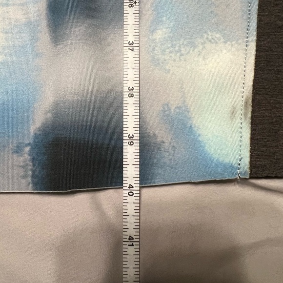 T Tahari Blue and Gray Tie Dye Midi Dress 6 - Picture 5 of 11